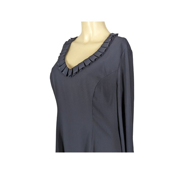 The LImited Collection long sleeve pleated collar navy blue‎ open back dress M - Picture 6 of 10